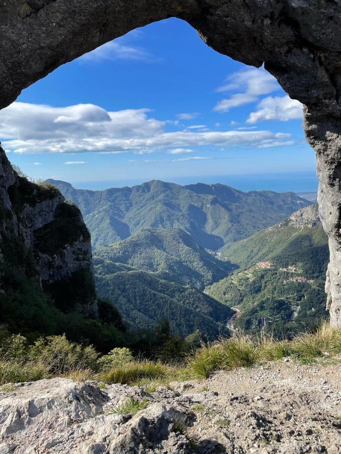 Отель In Castello Gallicano Экстерьер фото